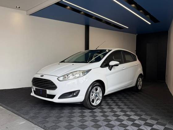 FORD FIESTA 1.6 ROCAM HATCH 8V FLEX 4P MANUAL